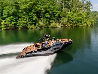 BOATZON | Malibu Boats M242 2027