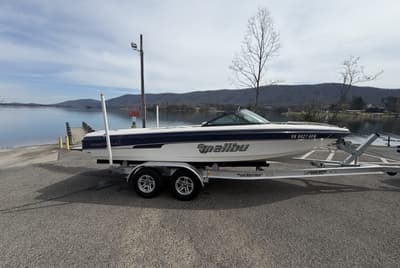 BOATZON | Malibu Boats Sunsetter LXI 2000