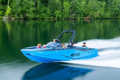 BOATZON | Malibu Boats T220 2024 BOATZON | Malibu Boats T220 2024