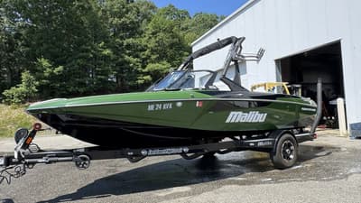 BOATZON | Malibu Boats TXi 2022