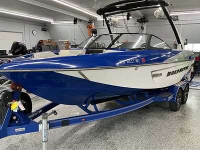 BOATZON | Malibu Boats Wakesetter 23 LSV 2015 BOATZON | Malibu Boats Wakesetter 23 LSV 2015