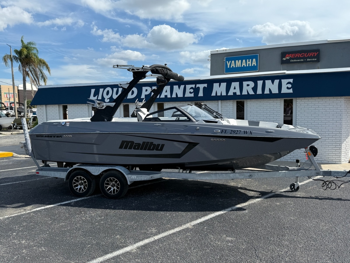 Malibu Boats Wakesetter 23 MXZ 2021