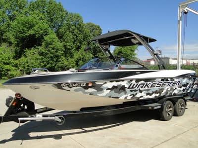 BOATZON | Malibu Boats Wakesetter 247 LSV 2012