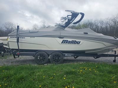 BOATZON | Malibu Boats Wakesetter 25 LSV 2021