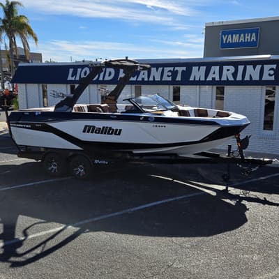 BOATZON | Malibu Boats Wakesetter LX 21 LX 2026