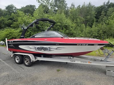 BOATZON | Malibu Boats Wakesetter VLX 2005