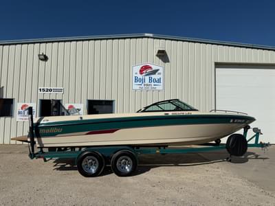 BOATZON | Malibu Escape Lsv 2000 BOATZON | Malibu Escape Lsv 2000