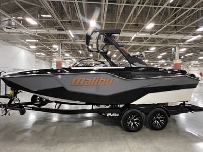 BOATZON | Malibu M230 2026 BOATZON | Malibu M230 2026