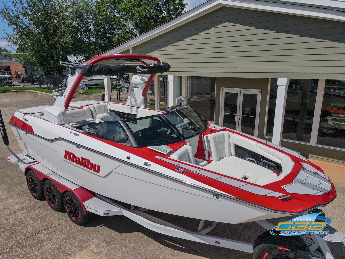 2021 Malibu M240 - Sold Boat