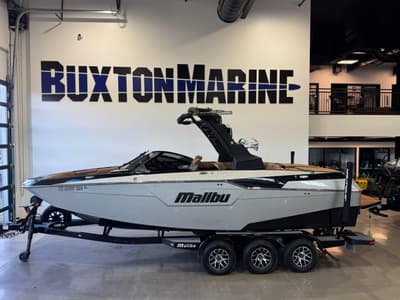 BOATZON | Malibu M240 2021