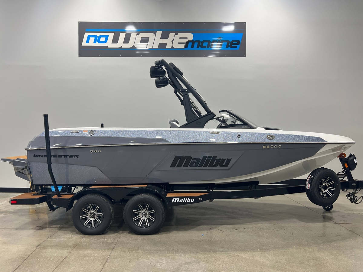 2026 Malibu Wakesetter 20 VTX - Sold Boat