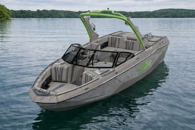BOATZON | Malibu Wakesetter 22 LSV 2026