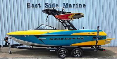 BOATZON | Malibu Wakesetter 22 VLX Surf Gate 2015 BOATZON | Malibu Wakesetter 22 VLX Surf Gate 2015