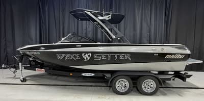BOATZON | Malibu Wakesetter 23 LSV 2010