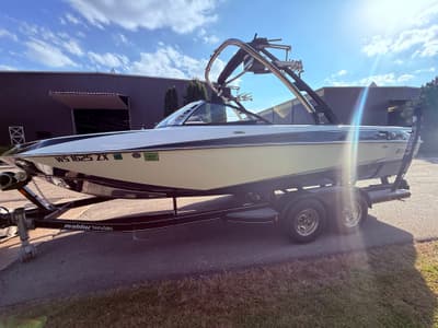 BOATZON | Malibu Wakesetter 23 LSV 2013