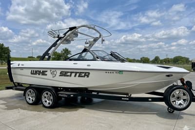 BOATZON | Malibu Wakesetter 23 LSV 2013