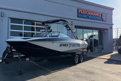 BOATZON | Malibu Wakesetter 23 LSV 2013