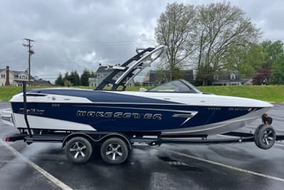 BOATZON | Malibu Wakesetter 23 LSV 2014