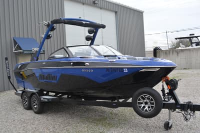 BOATZON | Malibu Wakesetter 23 LSV 2022