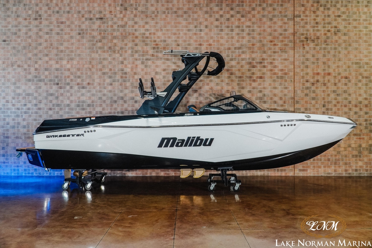 2025 Malibu Wakesetter 23 LSV - Sold Boat