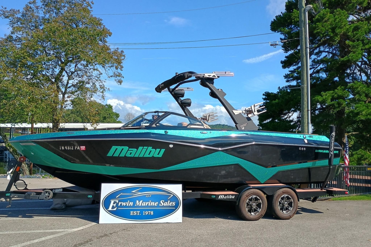 2022 Malibu Wakesetter 25 LSV - Sold Boat