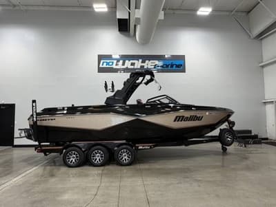 BOATZON | Malibu Wakesetter 25 LSV 2022