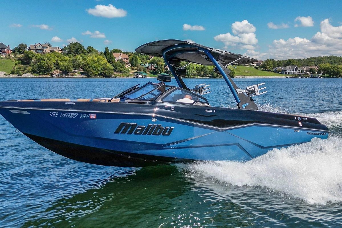 2022 Malibu Wakesetter 25 LSV - Sold Boat