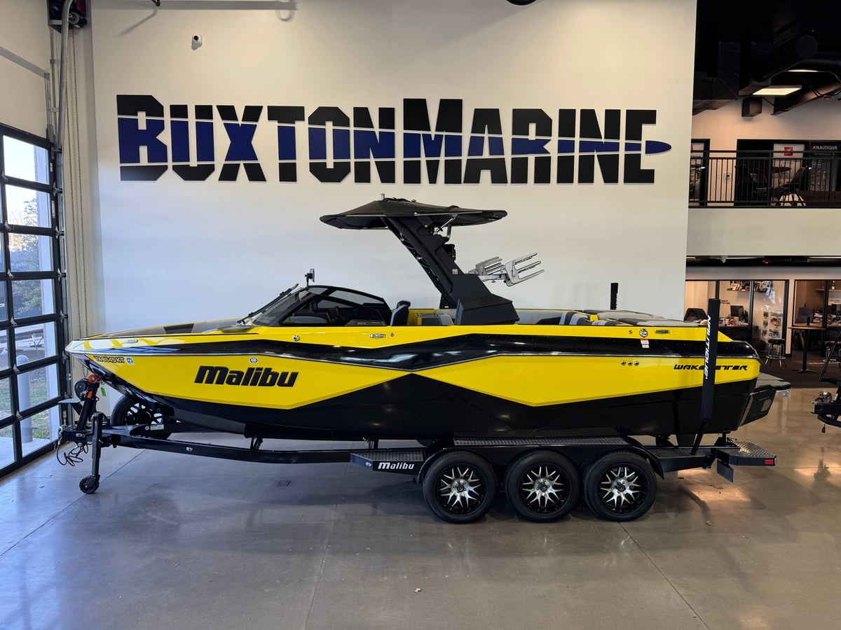 2023 Malibu Wakesetter 25 LSV - Sold Boat