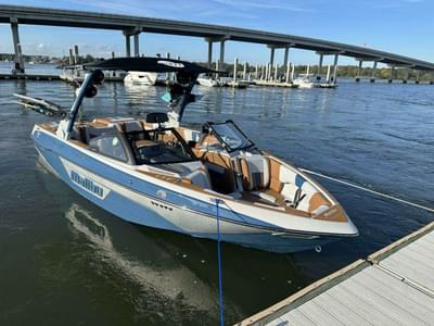 BOATZON | Malibu Wakesetter LSV 2023 BOATZON | Malibu Wakesetter LSV 2023