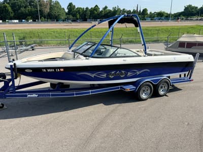 BOATZON | Malibu Wakesetter XTi 2002