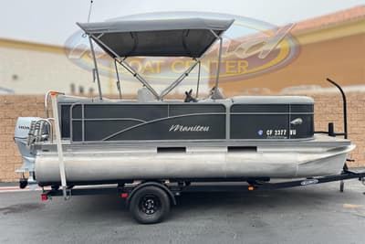 BOATZON | Manitou 18 Aurora LE 2020