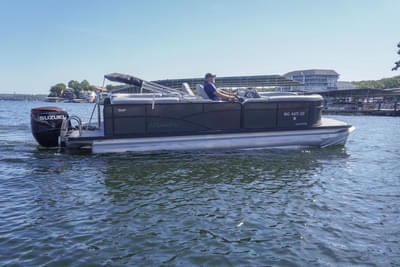 BOATZON | Manitou 2019
