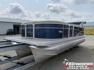 BOATZON | Manitou 21 AURORA LE VP w EVINRUDE E150 DGXABL 2019