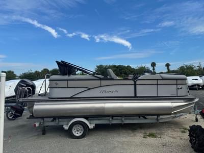 BOATZON | Manitou 21 Oasis RF VP II 2022