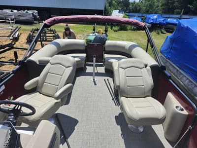 BOATZON | Manitou 21 Oasis RF VP II 2022