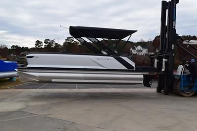 BOATZON | Manitou 22 Cruise Switchback Stealth 2024