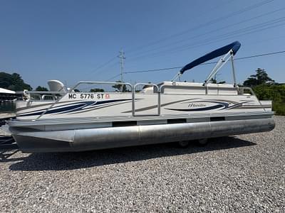 BOATZON | Manitou 22 Osprey 2004