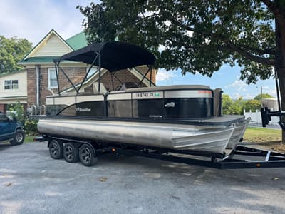 BOATZON | Manitou 23 Aurora LE RF VP II 2022 BOATZON | Manitou 23 Aurora LE RF VP II 2022