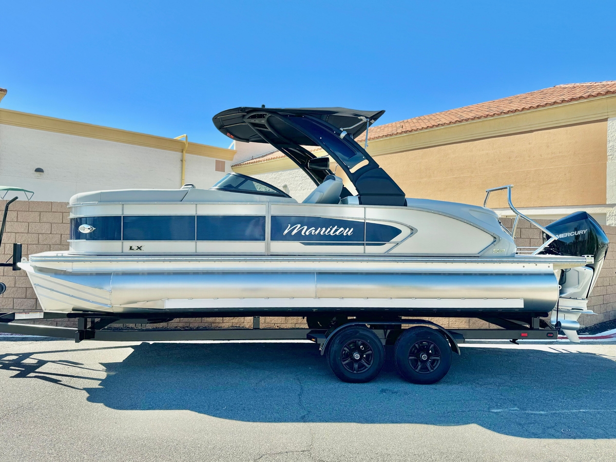 2025 Manitou 23 LX RFXW - Sold Boat