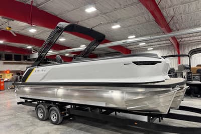 BOATZON | Manitou 24 Explore 2025