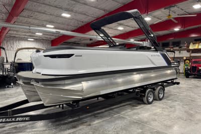 BOATZON | Manitou 24 Explorer 2025