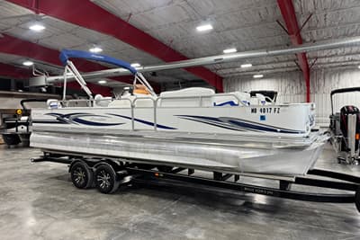BOATZON | Manitou 25 Osprey SHP 2007