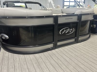 BOATZON | Manitou 25 SES SHP 2021