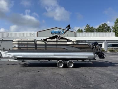 BOATZON | Manitou 25 SHP SES 2015