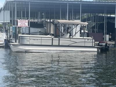 BOATZON | Manitou 250 SHP 2019