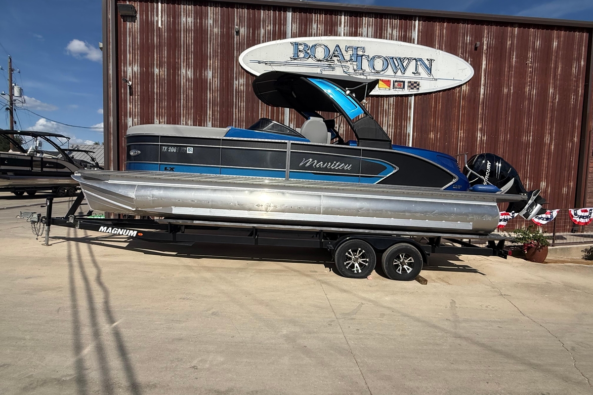 2023 Manitou 25LXSHP - Sold Boat