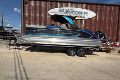 BOATZON | Manitou 25LXSHP 2023