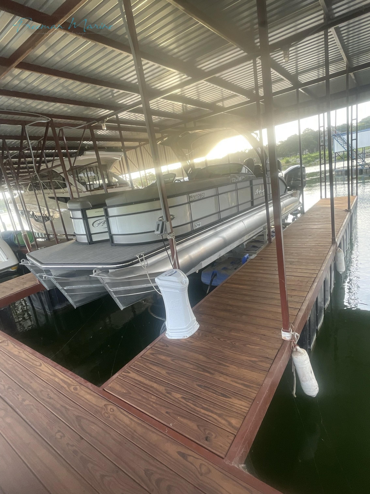 2021 Manitou 27 LX SRW Duel Engine - Sold Boat