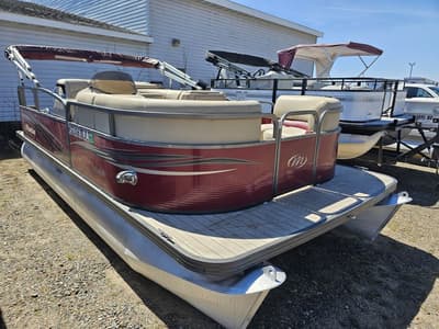 BOATZON | Manitou AURORA 180 CRUISE 2015