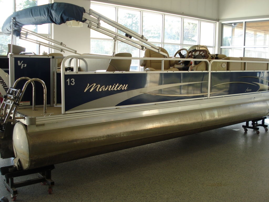 2013 Manitou Aurora 22 VP - Sold Boat